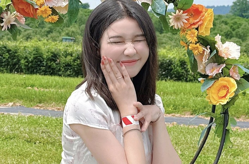 Nhiều người hâm mộ và cosplayer khác đã bày tỏ sự ủng hộ, đồng thời chia sẻ lo ngại về sự lan rộng của các công cụ AI xâm phạm quyền riêng tư.