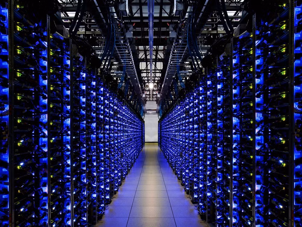 Để giảm áp lực, Bắc Kinh thúc đẩy mục tiêu tăng trung bình 10% năng lượng tái tạo cho trung tâm dữ liệu mỗi năm đến hết 2025