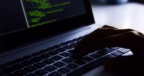 Giờ đây, hacker có thể nắm giữ ảnh thật của nạn nhân để gây áp lực.