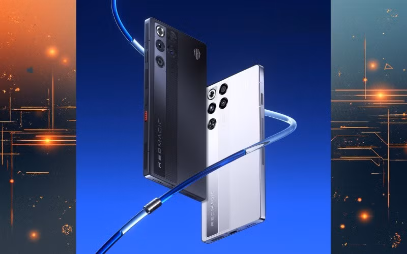 Máy trang bị Snapdragon 8 Gen 5, giá từ 749 USD, có thể nâng cấp lên 24GB RAM và 1TB bộ nhớ.