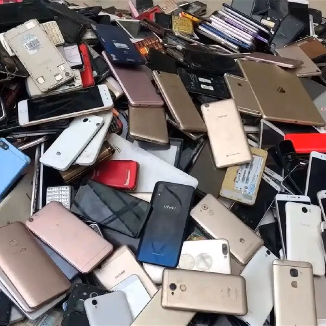  Những thiết bị từng chỉ vài chục tệ nay được mua lại với giá hơn 100 nhân dân tệ, thậm chí lên tới 308 nhân dân tệ.