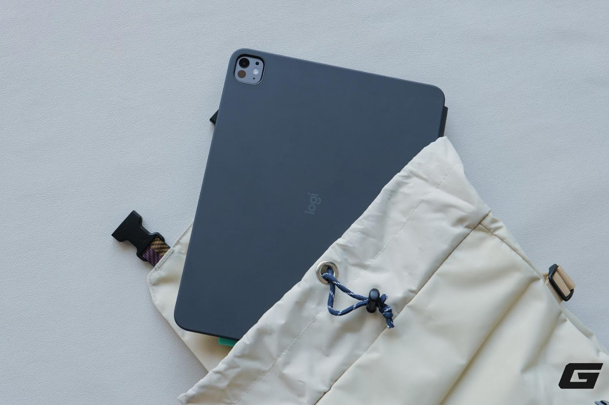 Sản phẩm hiện có bản 11 inch giá 4,4 triệu đồng và bản 13 inch giá 4,95 triệu đồng tại thị trường Việt Nam.(Ảnh: Genk)