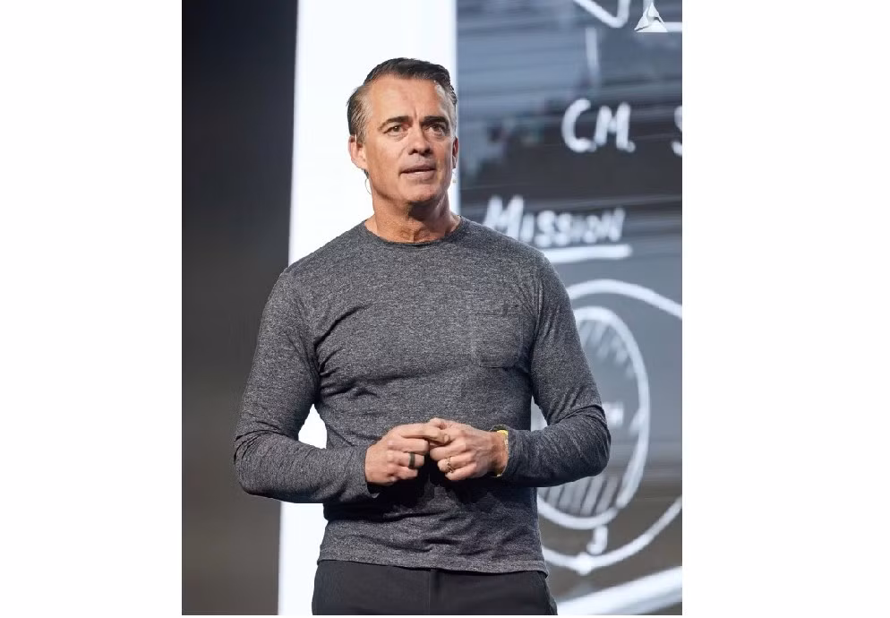 Những cái tên vượt mặt ông gồm Rick Smith của Axon, Jim Anderson của Coherent và Satya Nadella của Microsoft.