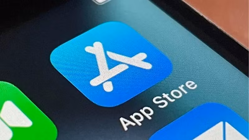 Nếu AI trở thành hệ điều hành mới, Apple có nguy cơ mất lợi thế App Store vào tay đối thủ.
