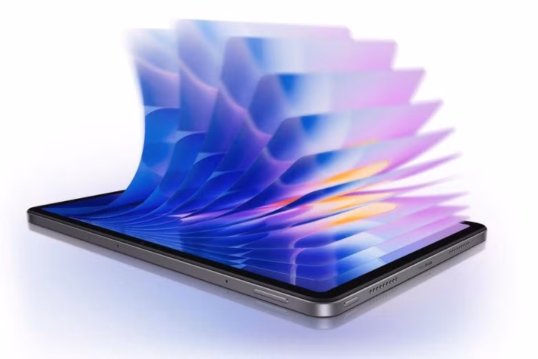 Máy có âm thanh Dolby Atmos 4 loa, hỗ trợ bút cảm ứng giúp ghi chú và phác thảo ý tưởng hiệu quả.