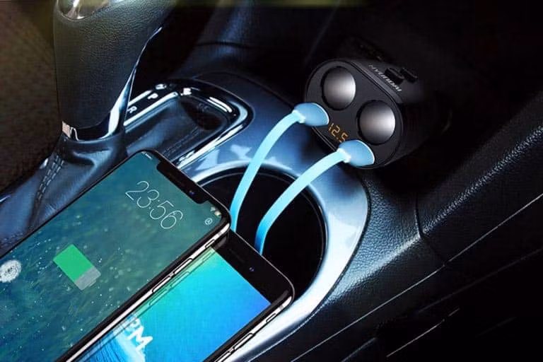 Các chuyên gia khuyến cáo người dùng nên lựa chọn tẩu sạc từ các thương hiệu uy tín, có chứng nhận an toàn, bởi chỉ với vài trăm nghìn đồng, người dùng có thể bảo vệ cả thiết bị, phương tiện và chính bản thân mình.