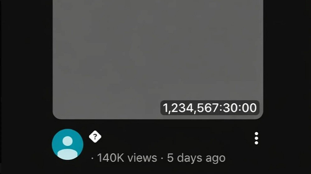 Dù “trắng trơn”, video vẫn thu hút hơn 2,7 triệu lượt xem chỉ trong vòng một tuần, khiến nhiều người không khỏi hoang mang.