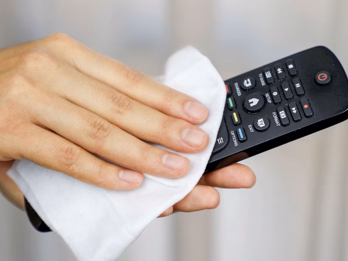 Ngoài ra, việc lắc mạnh còn có thể kích hoạt phản ứng hóa học cuối cùng trong pin gần cạn, tạo ra năng lượng tạm thời.