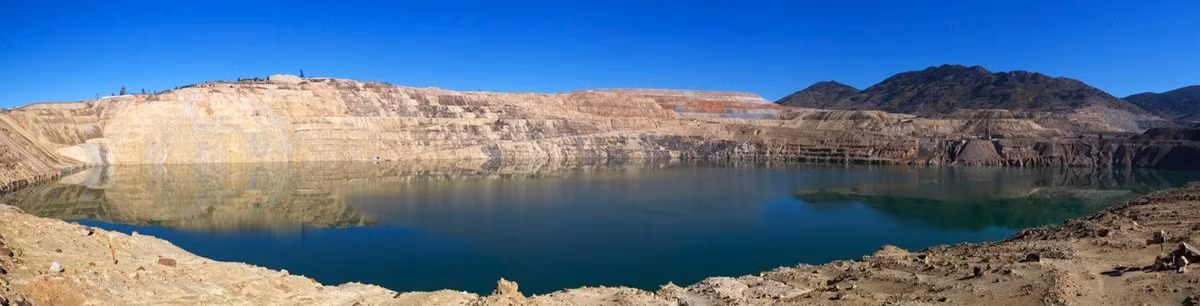  Ước tính, hồ này chứa tới 40 tấn đất hiếm mỗi năm, bao gồm các nguyên tố như neodymium và praseodymium.(Ảnh: Bozeman Daily Chronicle)