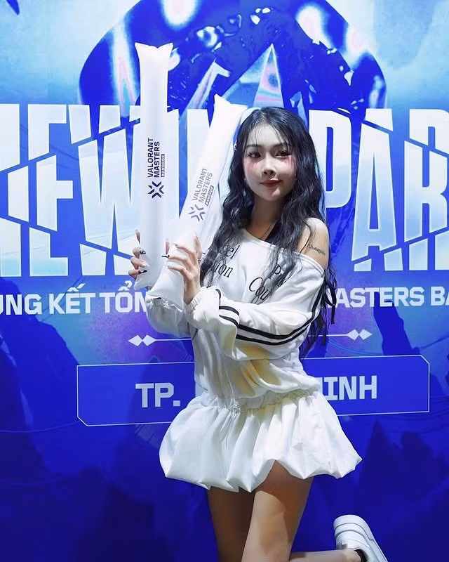 Fan VALORANT và cộng đồng cosplay dành nhiều lời khen ngợi cho sự đầu tư chỉn chu.