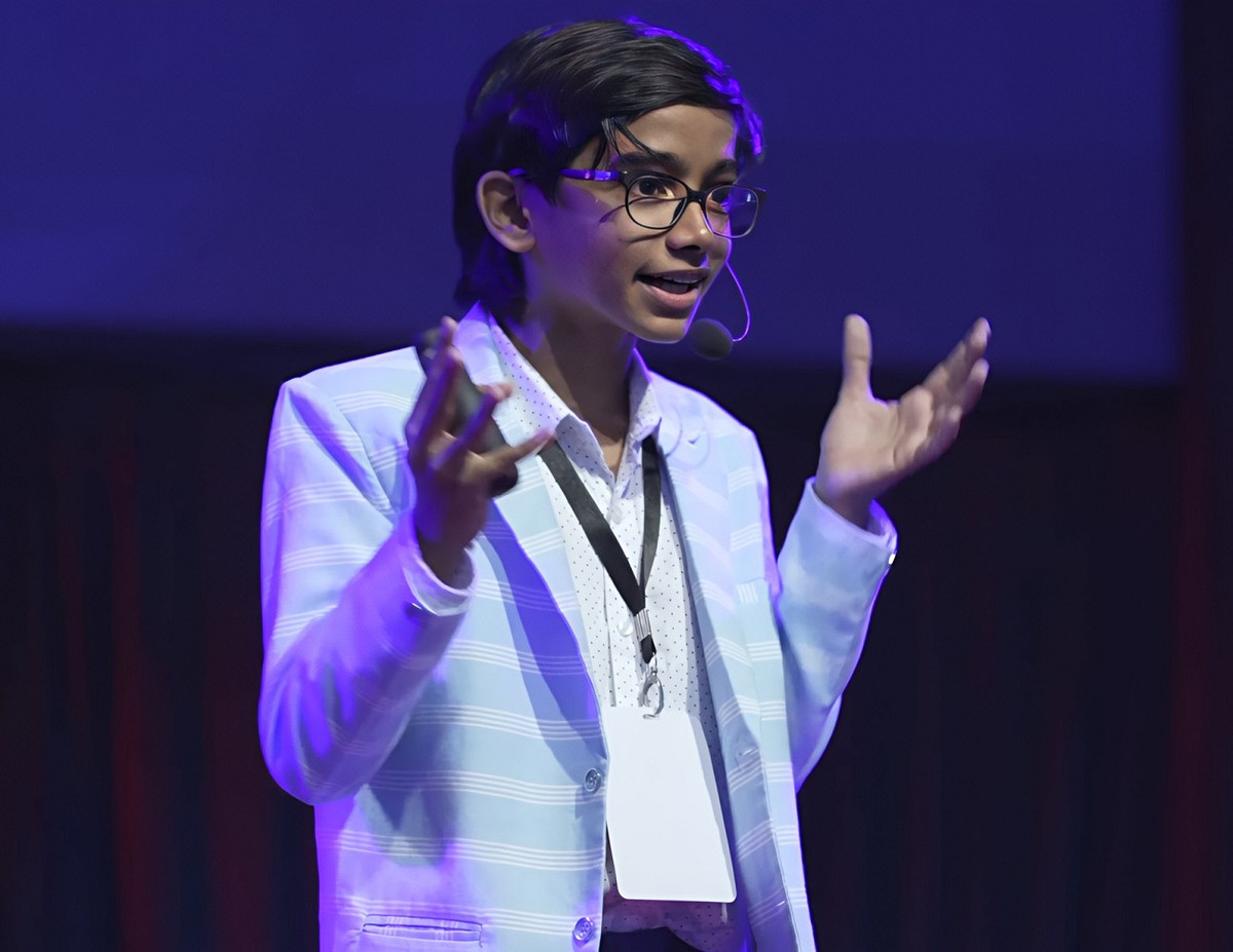 Cậu tiếp xúc với công nghệ từ năm 6 tuổi và đến nay đã phát triển hơn 10 công cụ trí tuệ nhân tạo.