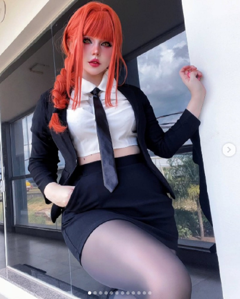 Nhờ sự chỉn chu, cô nhanh chóng trở thành gương mặt được game thủ quốc tế yêu thích.