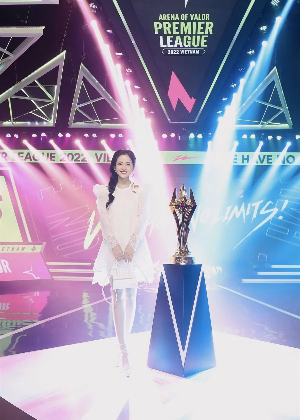 Dù không còn livestream thường xuyên như trước, Bé My vẫn duy trì tương tác với fan qua các nền tảng mạng xã hội, chia sẻ cuộc sống đời thường và những dự án mới. Cô khẳng định sẽ sớm trở lại với những nội dung hấp dẫn và chất lượng hơn.(Ảnh: DNVN)