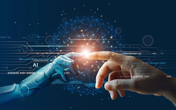 CEO NVIDIA cảnh báo, con người không mất việc vì AI, mà vì những người biết dùng AI tốt hơn và có “gu” vượt trội hơn.