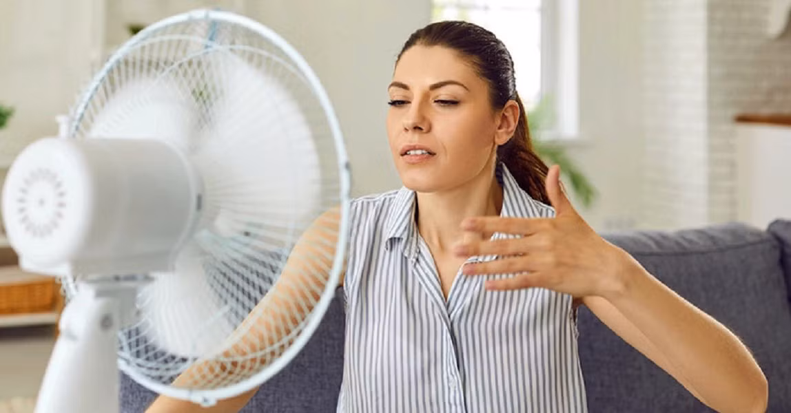 Nghiên cứu được thực hiện bởi các nhà khoa học từ Đại học Sydney, Đại học Monash, Đại học Adelaide của Úc, cùng Viện Tim mạch Montreal cho thấy quạt khiến người cao tuổi hấp thụ nhiệt nhiều hơn.