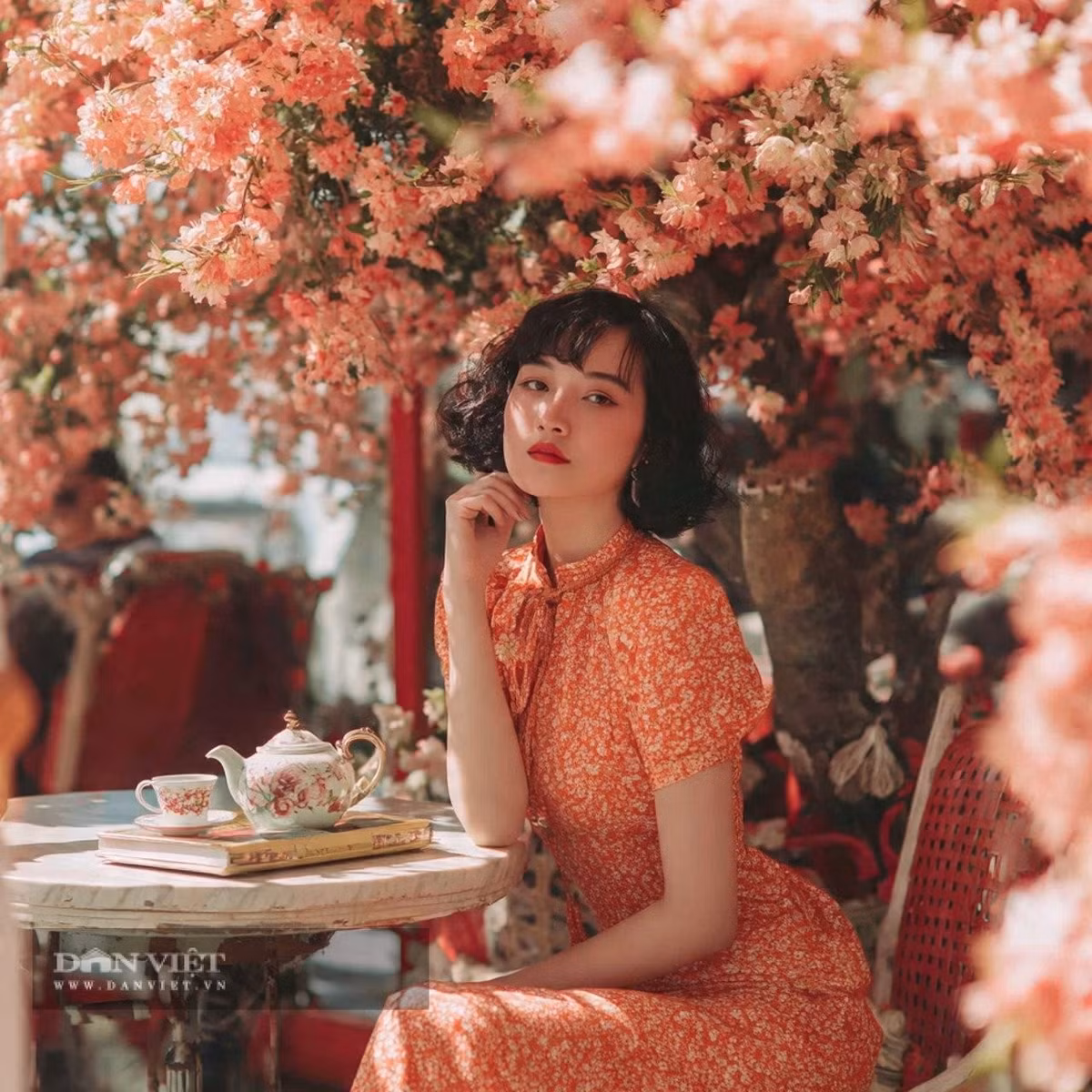 Theo tử vi, những người có ngày sinh Âm lịch tận cùng bằng số 9 như ngày 9, 19 hay 29, giống như những lữ khách đi trong sương mù.