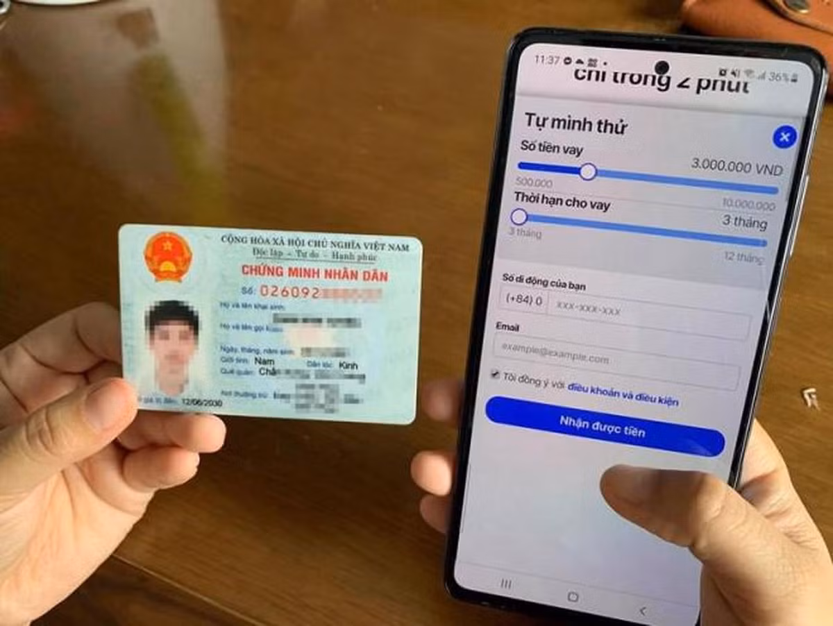 Các tin nhắn chứa thông tin cá nhân, tài khoản ngân hàng hay OTP tuyệt đối không lưu.