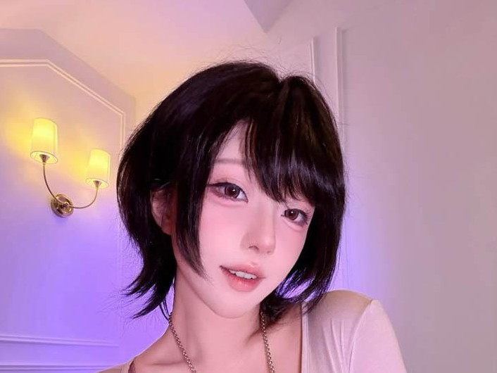 Thần thái biến hóa linh hoạt là điểm khiến Takomayuyi luôn giữ được sức hút đặc biệt.