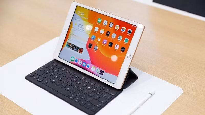 Theo AppleInsider, những bản build này có dung lượng rất nhỏ và chỉ áp dụng cho một số cấu hình phần cứng chọn lọc.