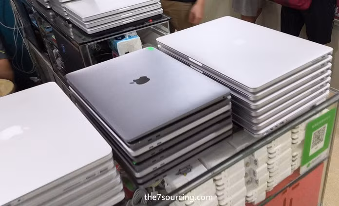 Nhiều thiết bị bị đánh cắp được rao bán công khai trên Facebook, WhatsApp với nhãn “iCloud locked”. (Ảnh: the7electronics)