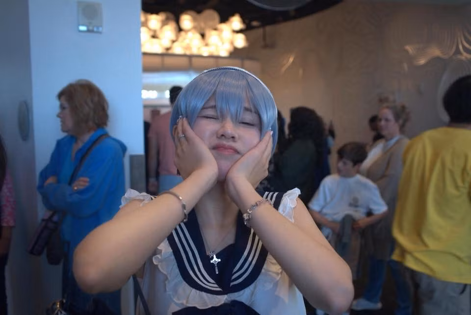 Cô cho biết đã phát hiện nhiều tài khoản trên nền tảng X đăng tải ảnh bị chỉnh sửa bằng công nghệ AI, khiến fan phẫn nộ.