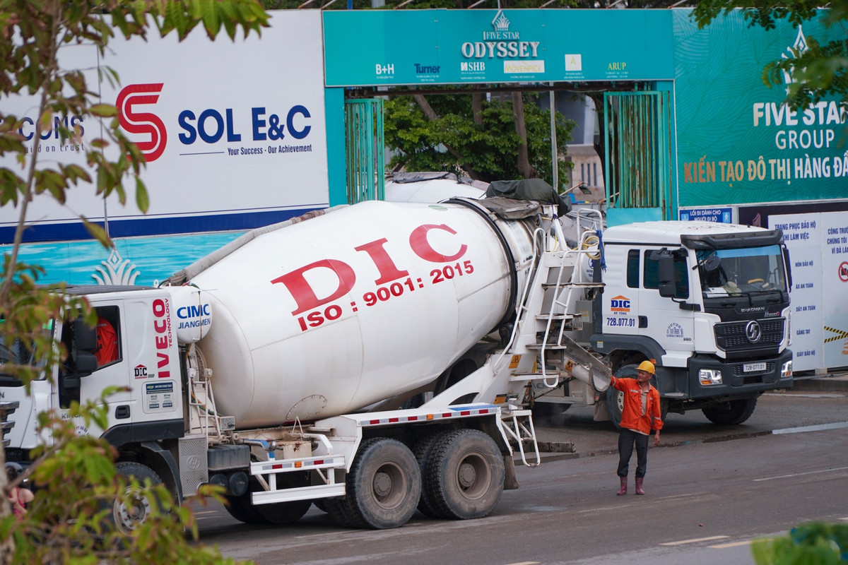 Five Star Odyssey được thiết kế cao tới 50 tầng và có 4 tầng hầm, trở thành tòa nhà cao nhất tại Vũng Tàu khi hoàn thiện.