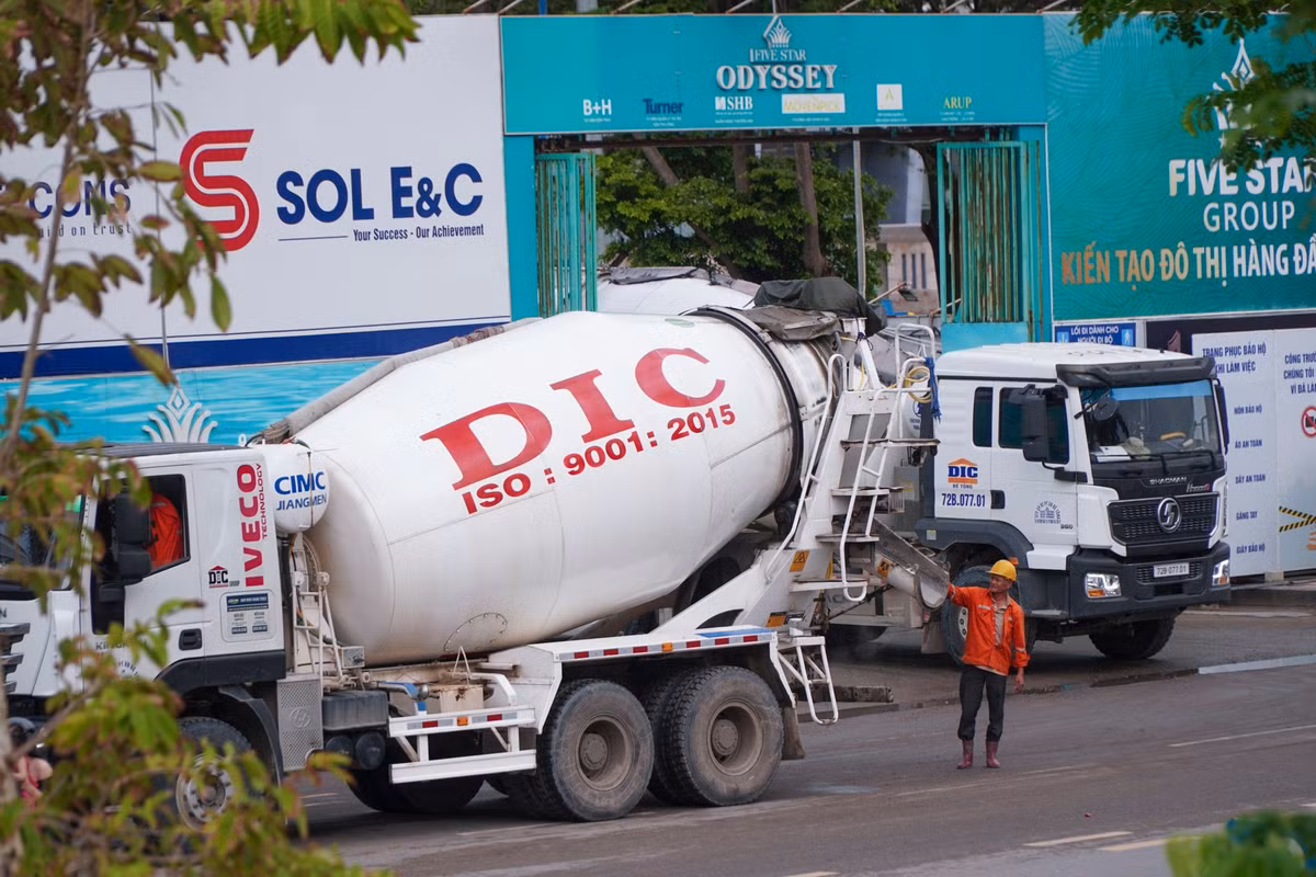 Five Star Odyssey được thiết kế cao tới 50 tầng và có 4 tầng hầm, trở thành tòa nhà cao nhất tại Vũng Tàu khi hoàn thiện.