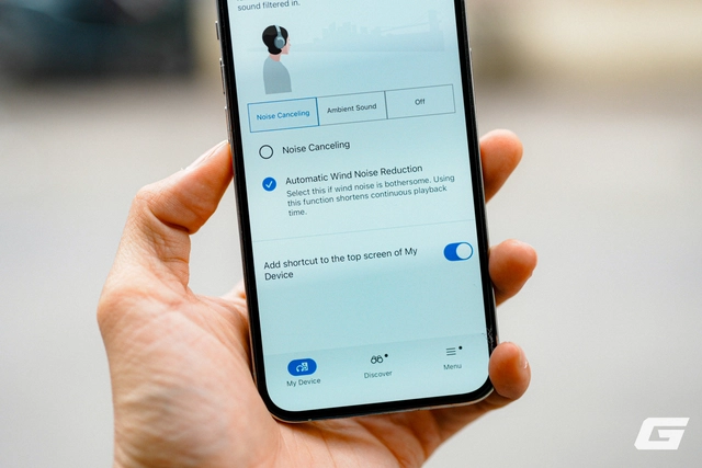 Sau khi tìm hiểu kỹ, nhiều người nhận ra hãng đã loại bỏ tính năng chống ồn gió từng xuất hiện trên Sony WF-1000XM4. (Genk)