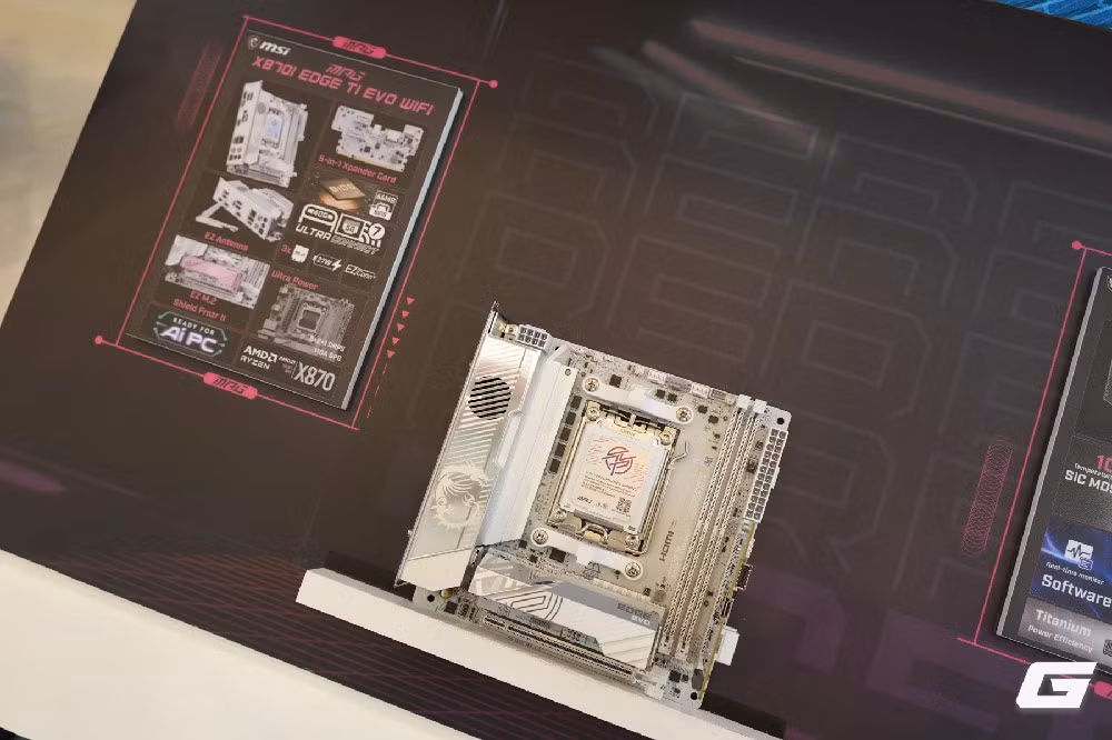MSI cũng gây chú ý với X870I EDGE TI EVO WIFI Mini-ITX, nhỏ gọn nhưng vẫn hỗ trợ PCIe Gen5 cho GPU và SSD.(Ảnh: Genk)