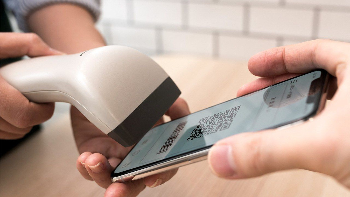 Nhật Bản đã loại bỏ hơn 1.000 quy định liên quan đến đĩa mềm và thúc đẩy thanh toán không tiền mặt.