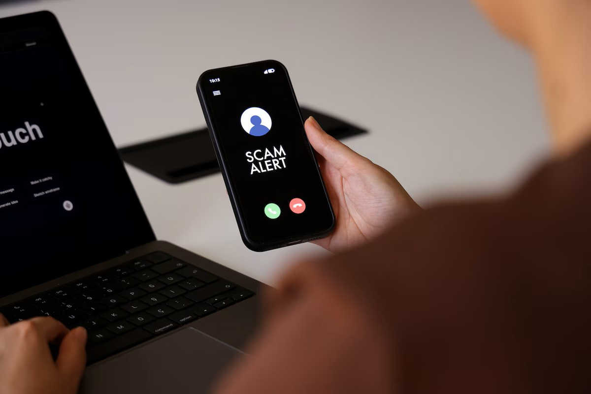 Việc bạn trả lời xác nhận số điện thoại đang hoạt động và có người dùng.