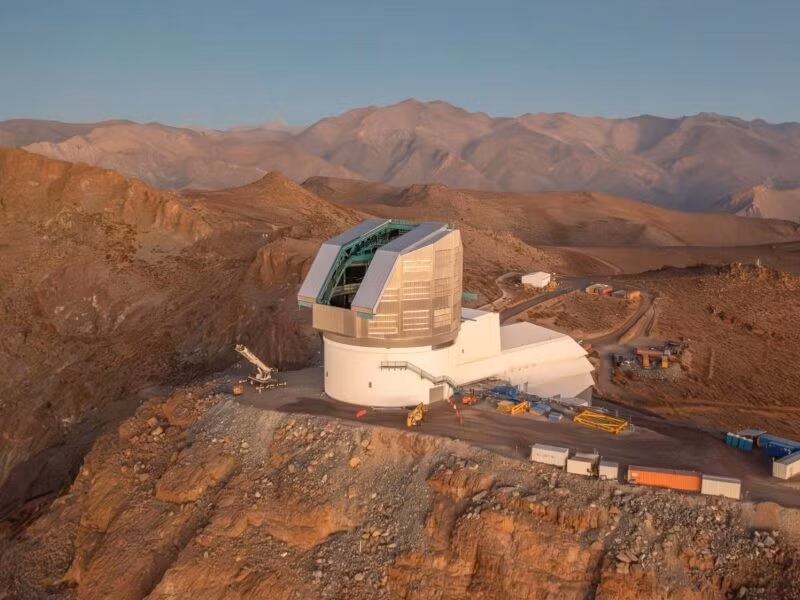 Đài quan sát Rubin ở Chile có thể phát hiện một số tiểu hành tinh từ điểm mù gần sao Kim, nhưng thời gian cảnh báo sẽ rất ngắn. (Ảnh: rubinobservatory.org)