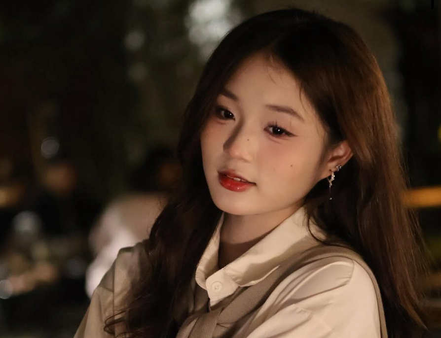 Vũ Ngọc Bình An, sinh năm 2007, là hot TikToker với hơn 3,7 triệu người theo dõi.