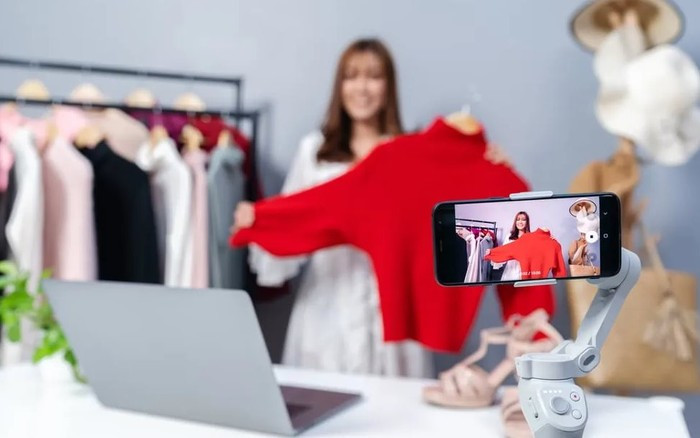 Thực tế, nhiều sản phẩm là quần áo cũ, chất lượng kém và không có chính sách đổi trả.