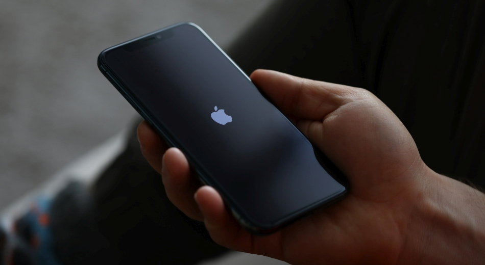 Công cụ này có cơ chế phức tạp, tự dừng hoạt động nếu phát hiện Lockdown Mode hoặc chế độ duyệt web riêng tư. Sau đó, nó tải thêm thành phần để mở rộng quyền truy cập.