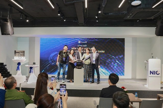 Danh hiệu tiên phong sẽ thuộc về ai còn phụ thuộc bình chọn, nhưng chắc chắn cả ba đã góp phần nâng tầm AI Việt.