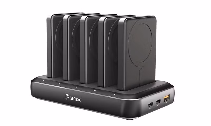 Bộ sạc có khả năng sạc nhanh 30W, giúp iPhone 16 Pro đạt 50% pin chỉ sau 30 phút.