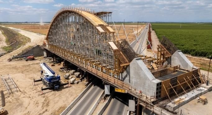 CEO Ian Choudri bất ngờ đề xuất biến quỹ đất và năng lượng sạch của dự án thành trung tâm dữ liệu AI.