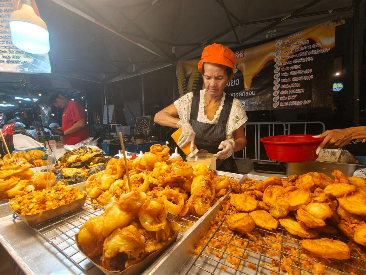 Với Reno14 Series, tôi có cảm giác như đang cầm một chiếc máy ảnh cơ nhưng lại nhẹ nhàng, nhanh chóng và “có AI hỗ trợ tận răng”.(Ảnh: Genk)