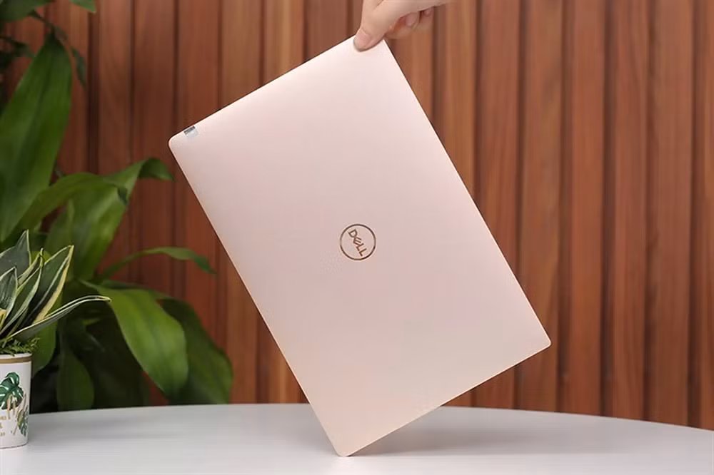 Ít ai biết rằng bên trong laptop lại có chứa một lượng nhỏ kim loại quý, trong đó có vàng.