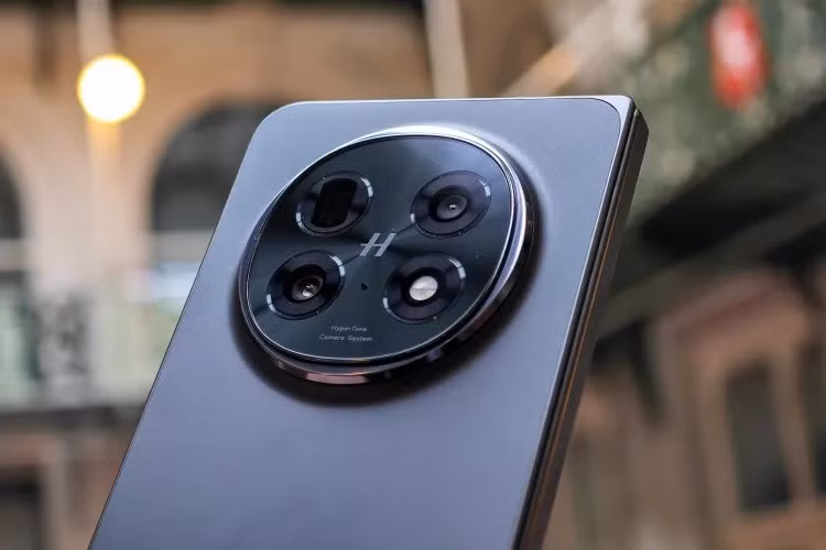 Dù camera siêu rộng chưa mạnh, OPPO Find N5 vẫn tạo cú hích lớn, đe dọa vị thế Samsung trên thị trường gập.