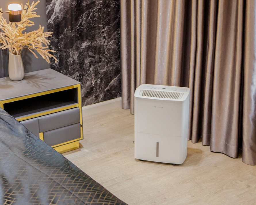 Vị trí vàng là giữa phòng hoặc cách tường ít nhất 20-50cm để lưu thông khí.