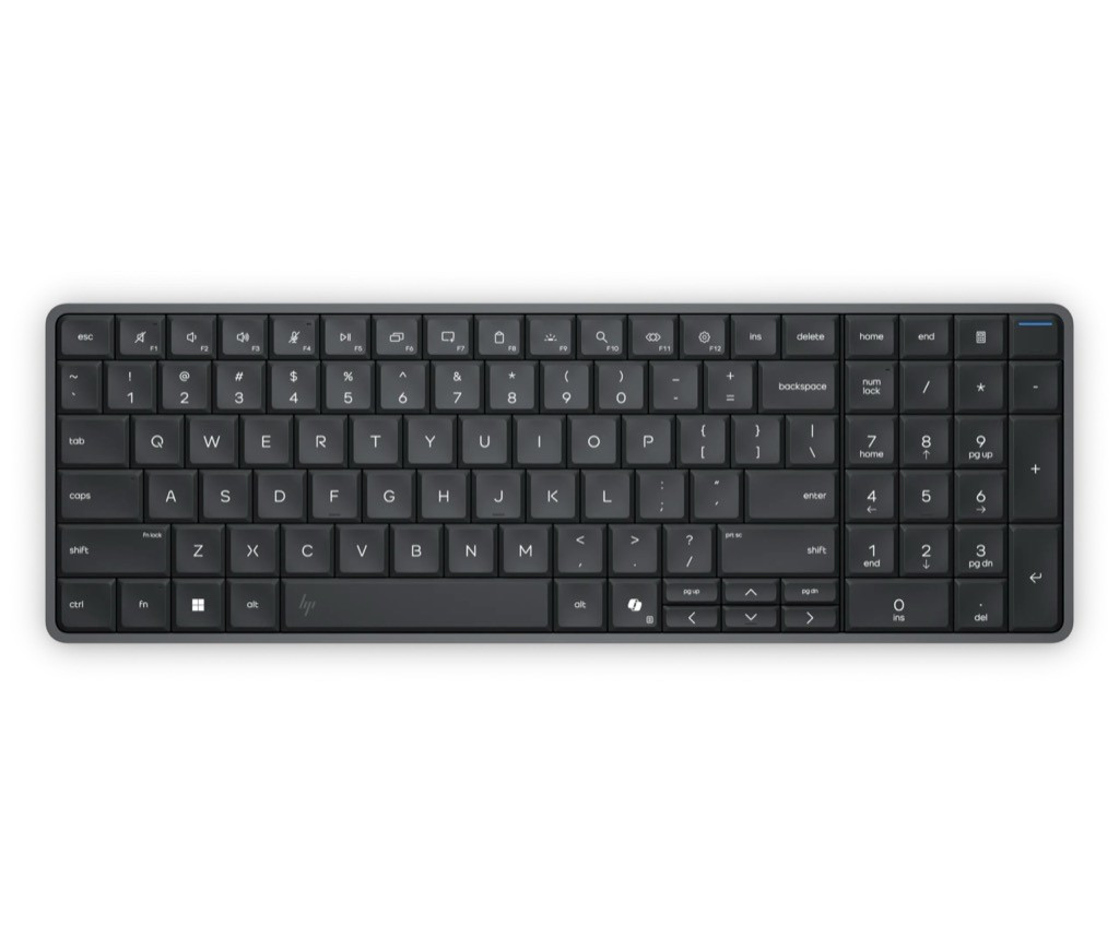 Điểm khác biệt lớn là khả năng bảo trì, khi người dùng có thể tháo đáy máy để thay RAM, SSD, pin hay quạt tản nhiệt.