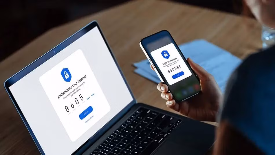 Chuyên gia bảo mật khuyến cáo nên đặt mã PIN cho SIM, không công khai số điện thoại lên mạng và sử dụng ứng dụng xác thực thay vì OTP qua SMS.