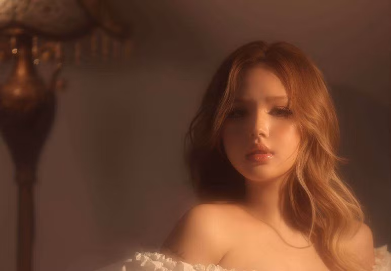 Bộ ảnh nhanh chóng nhận về hàng chục nghìn lượt tương tác và lời khen từ người hâm mộ.