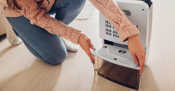 Đừng quên vệ sinh lưới lọc và xả nước định kỳ để máy vận hành êm ái lâu dài.