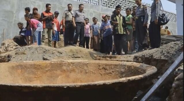 Một số khu vực tại Java còn triển khai drone và ảnh vệ tinh để lập bản đồ khảo cổ mà không cần đào sâu.(Ảnh: kknews)