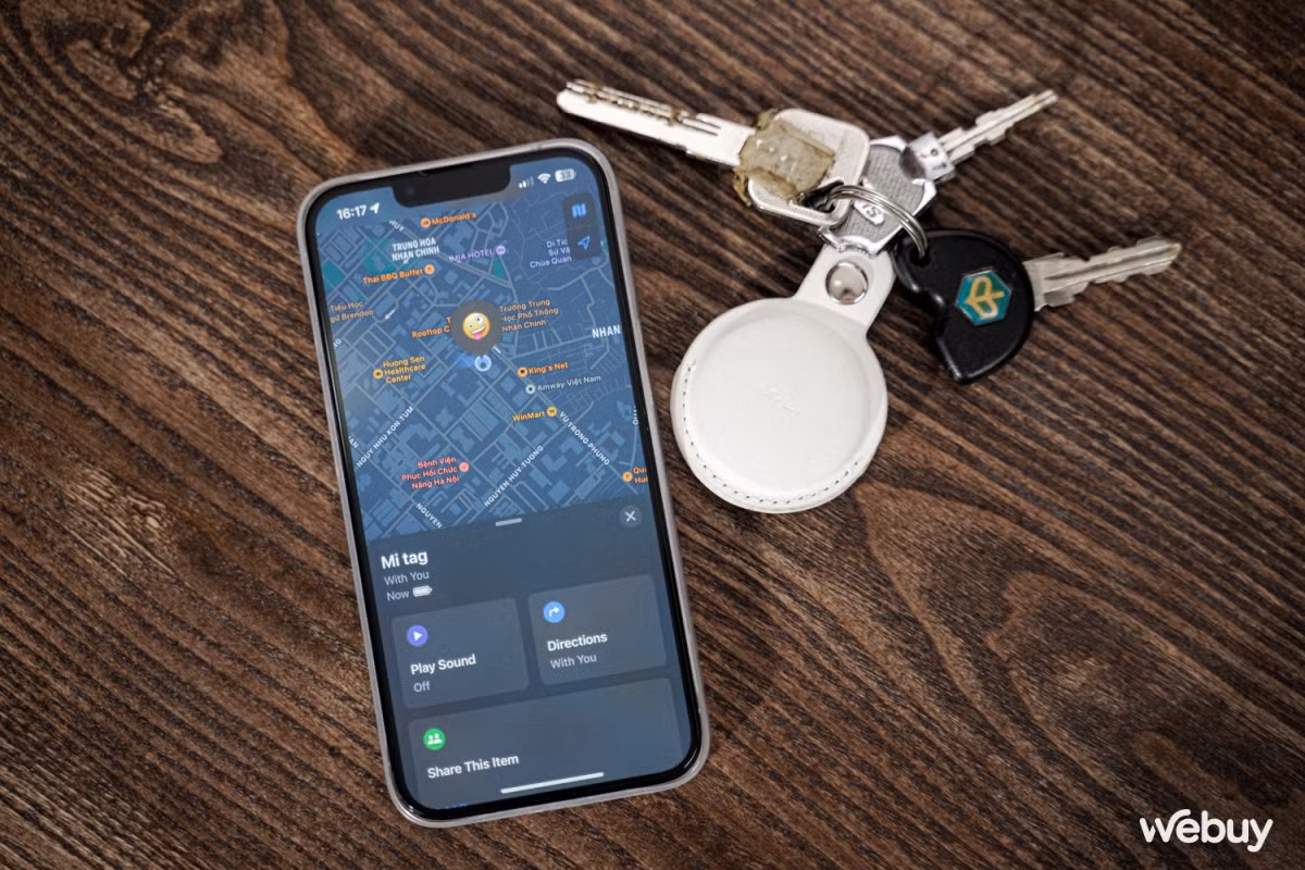 Một số dòng tag cao cấp còn tích hợp GPS và kết nối mạng di động, cho phép định vị ở khoảng cách xa mà không phụ thuộc vào thiết bị xung quanh, dù đi kèm mức giá cao hơn đáng kể.(Ảnh: Webuy)