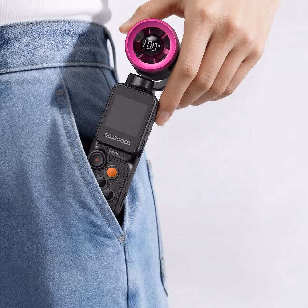 Dù tích hợp camera, quạt vẫn giữ sức mạnh làm mát với 100 cấp độ gió, động cơ không chổi than tốc độ 18.000 vòng/phút.