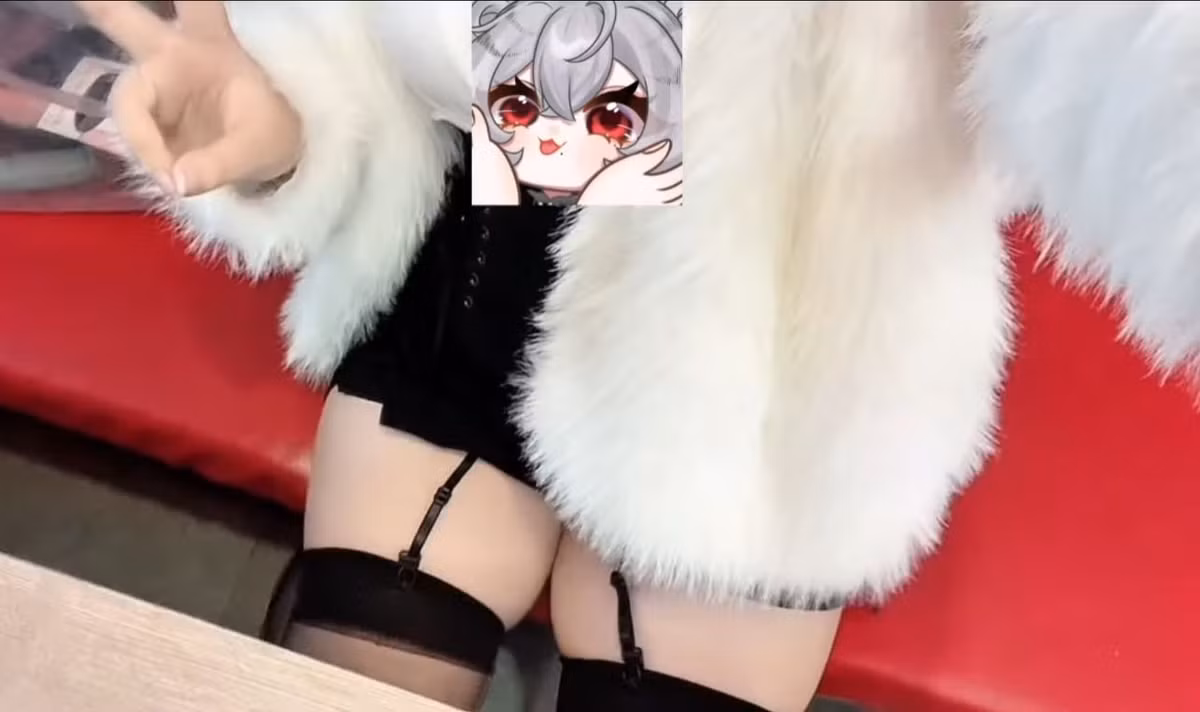 Quan trọng hơn, Azu tuyên bố không bán album, không nhận yêu cầu nhạy cảm và từ chối nền tảng trả phí.